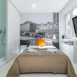 Rent Like - Aleja Wyzwolenia 14a 公寓